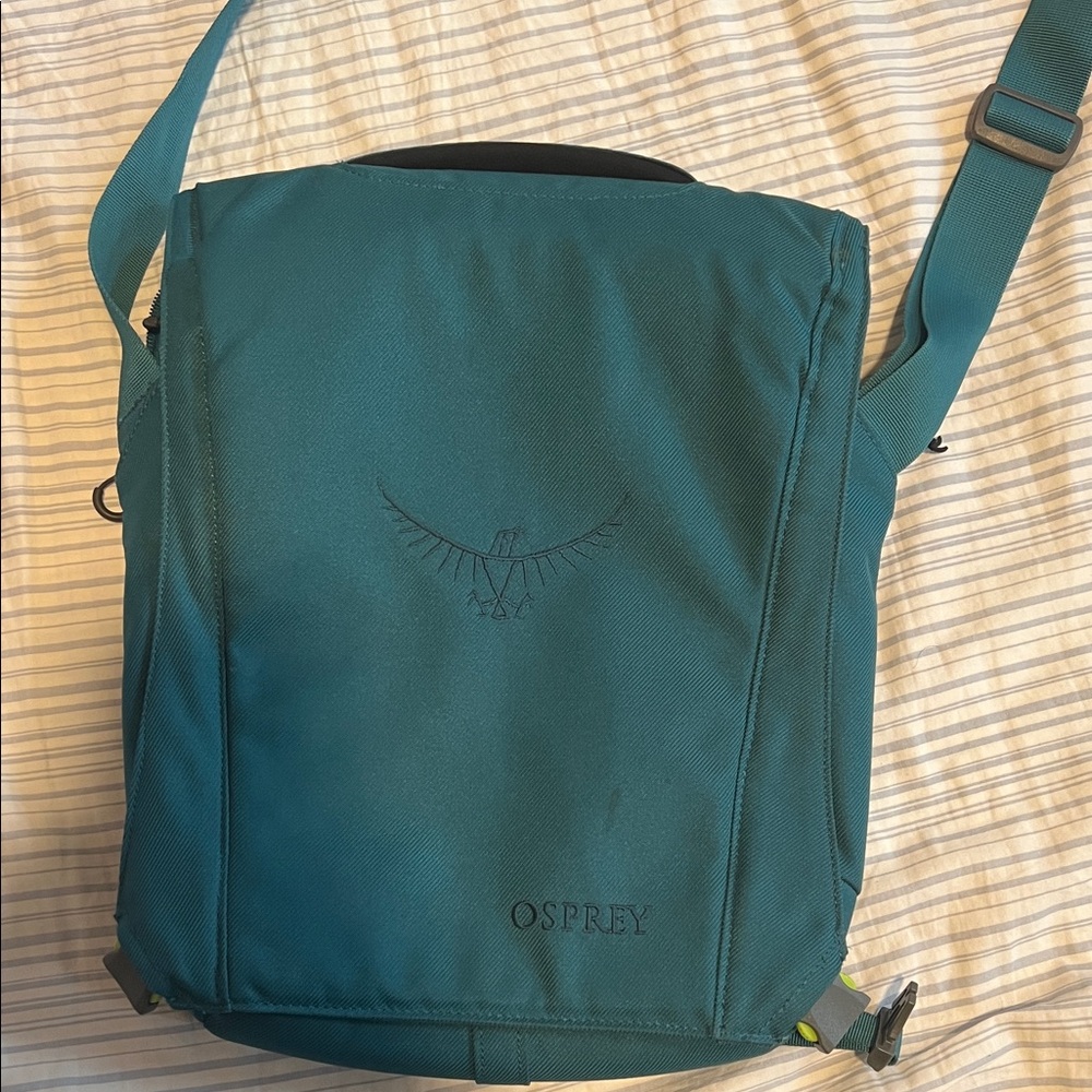 OSPREY Men's Messenger Bag in Teal